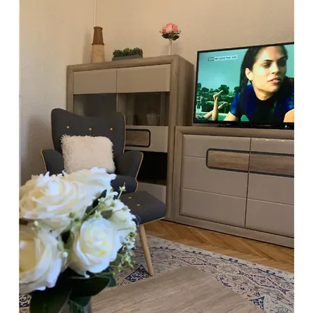 Luxury 8 * Белград